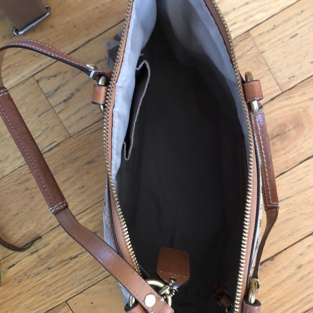 Purse - Picture 2 of 2